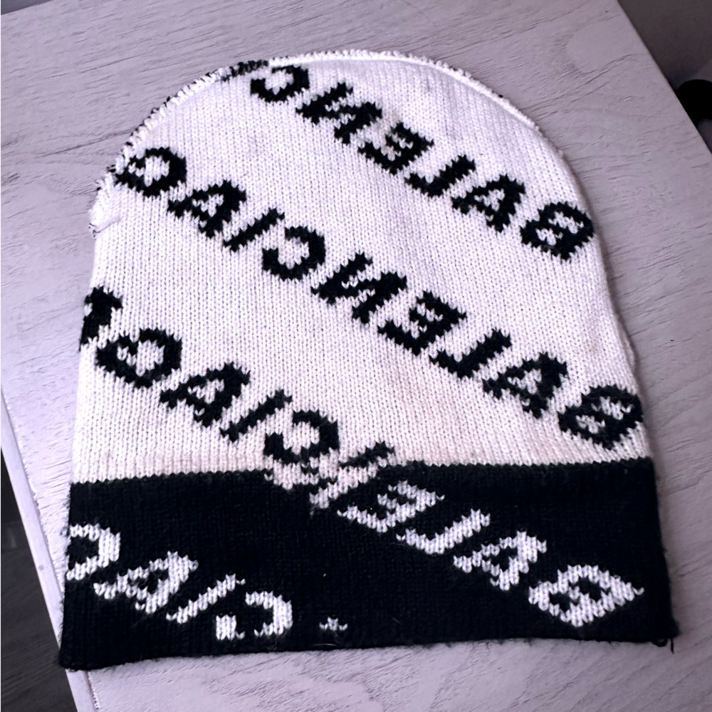 Balenciaga Revers-able Beanie